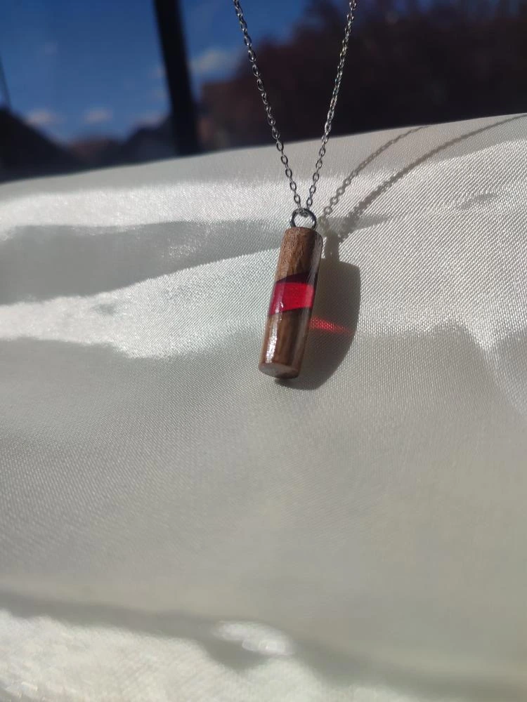 Pendentif en Noyer