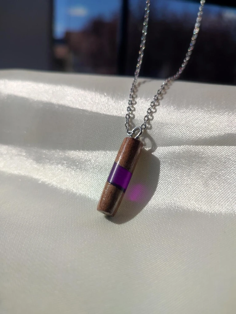 Pendentif en Noyer